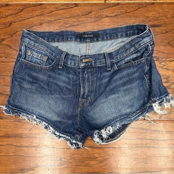 J brand sachi short - Picture 1 of 6